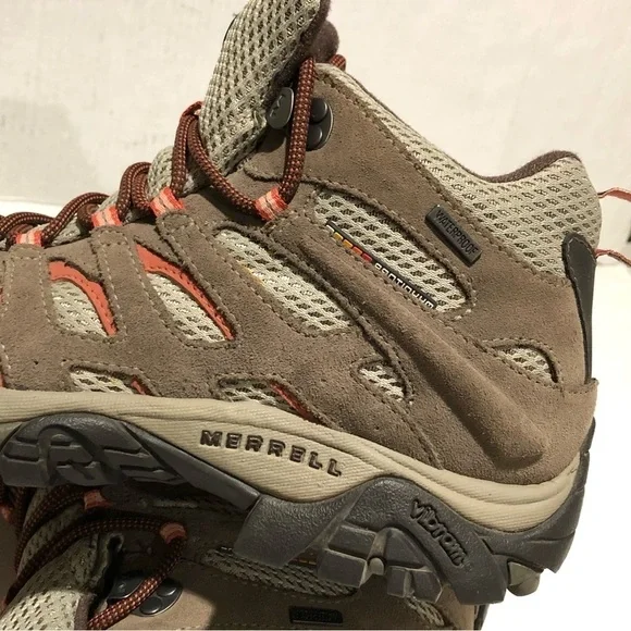 Merrell Moab Women’s Bungee Cord Mid Shoes